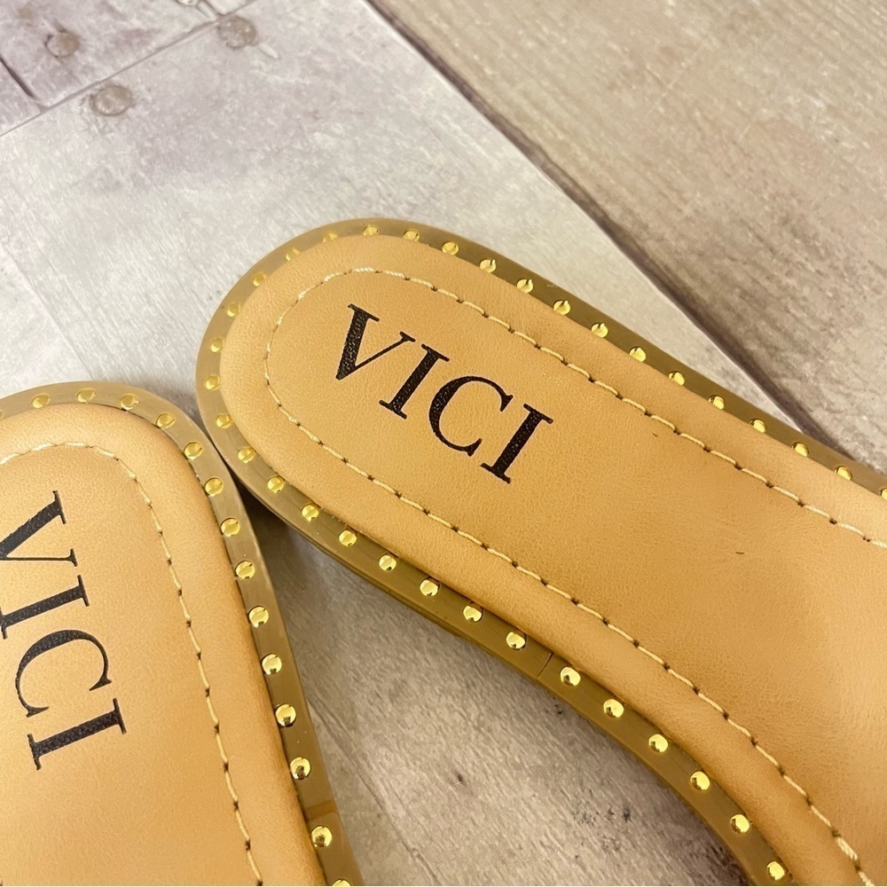 NWOT Vici Brianne Twisted Faux Leather Sandal Size 8 - Picture 10 of 13